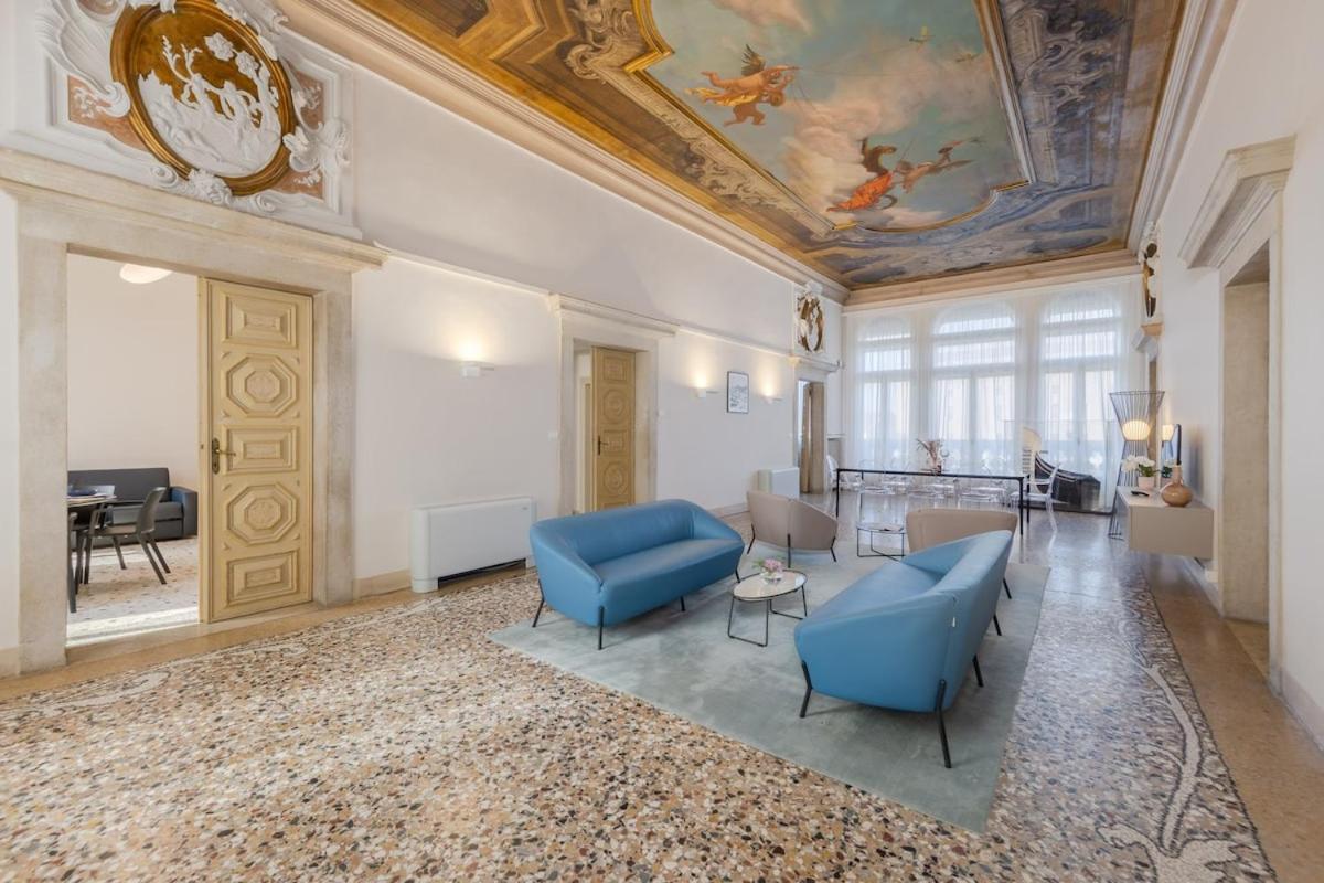 Apartment Luxury Calatrava - In Venetian Palazzo Venice