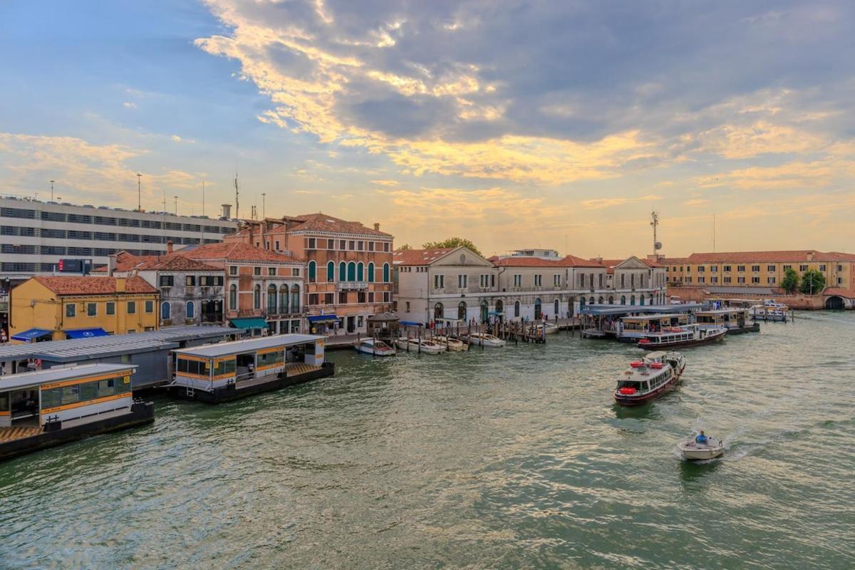 Apartment Luxury Calatrava - In Venetian Palazzo Venice